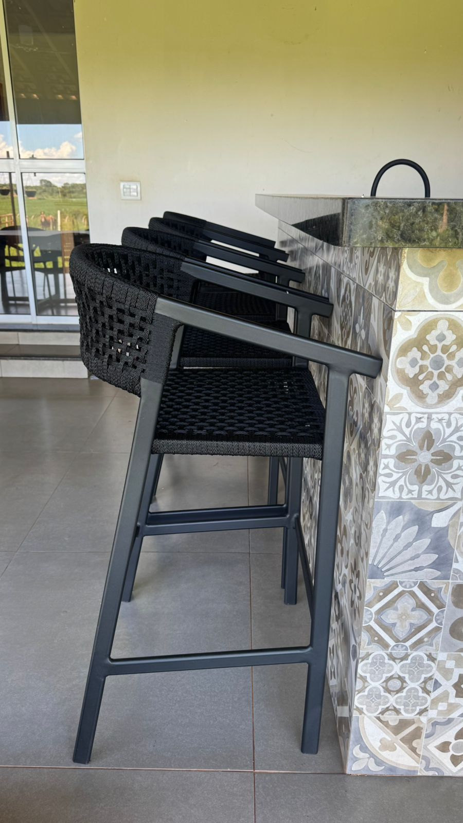 BANQUETA ISTAMBUL EM ALUMINIO E CORDA NAUTICA